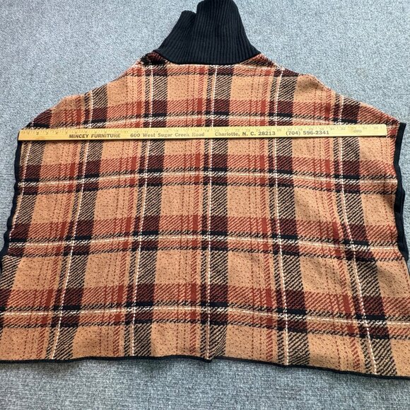 Tahari Sweater Cape Womens L XL Brown Plaid Dolman Sleeve Blanket Poncho Zip‎ Up - Picture 6 of 12